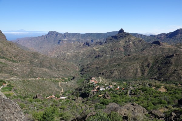 Spanien Gran Canaria Copyright vlife.blog VLife Blog – Blick vom Biosphärenreservat im Landesinnern auf den Roque Bentayga.