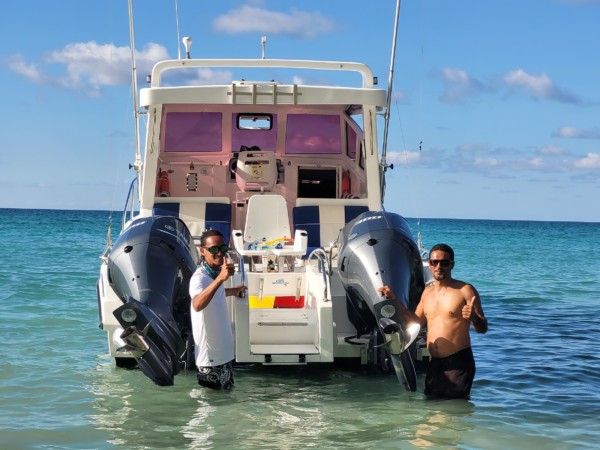 © VLife Blog vlife.blog – Ein Bootsausflug mit Ocean Bird zu den schönsten Stränden der Seychellen ist ein einzigartiges Erlebnis.