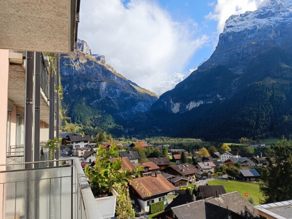 © VLife Blog vlife.blog – Panoramablick von den Balkonen des Belvedere Hotels in Grindelwald.